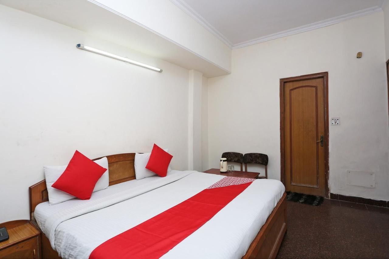 Oyo 8188 Vardhmaan Inn Delhi  Exterior photo
