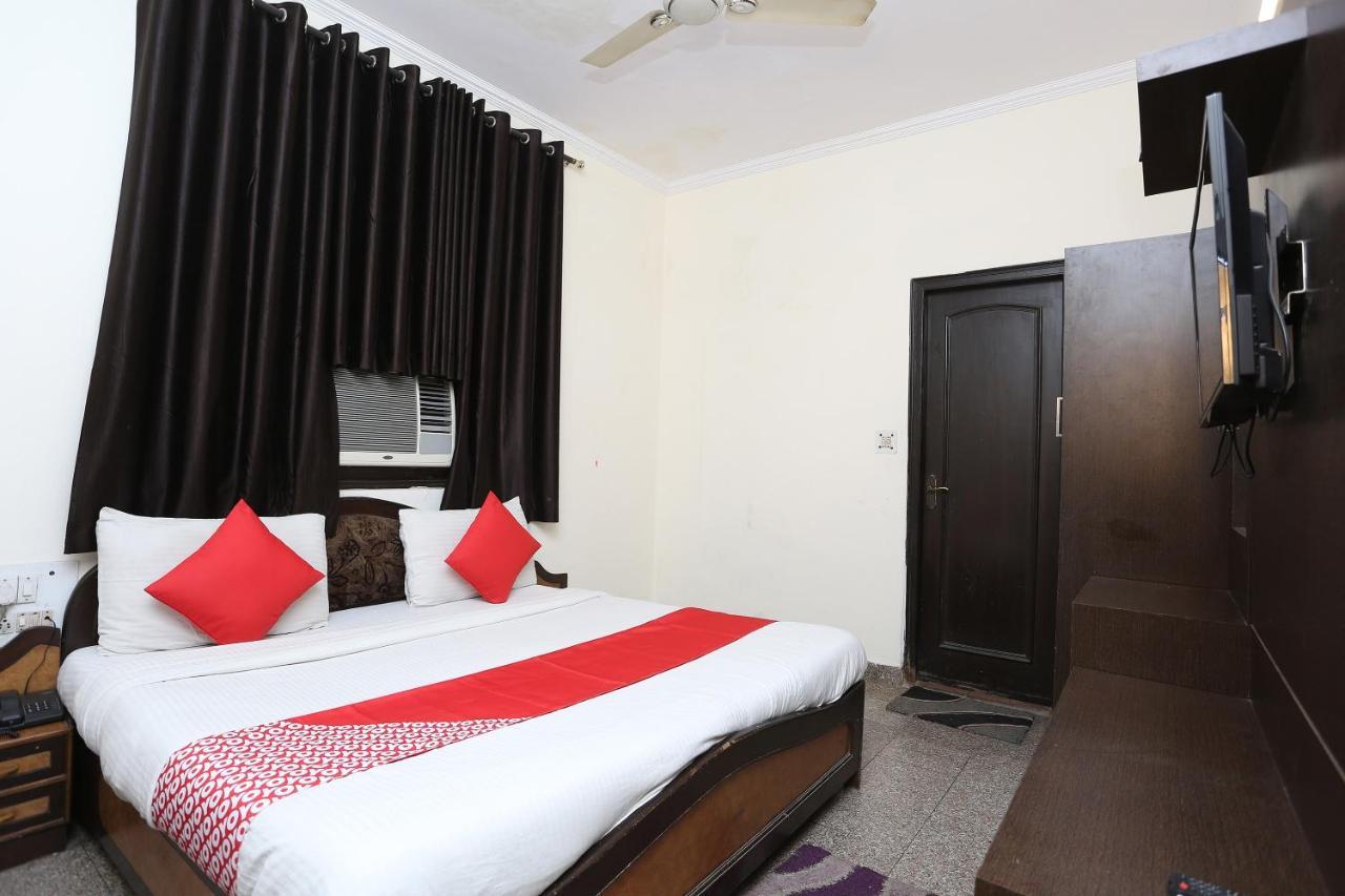 Oyo 8188 Vardhmaan Inn Delhi  Exterior photo